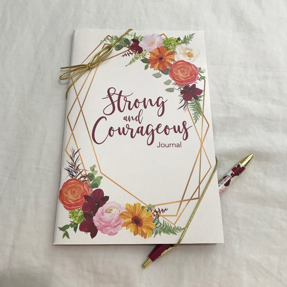 📚3/$35 Strong and Courageous Journal Bible Study Prayer Reflection Notes Pen